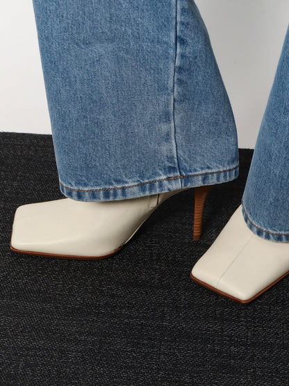 Alaia Leather boots - Argile