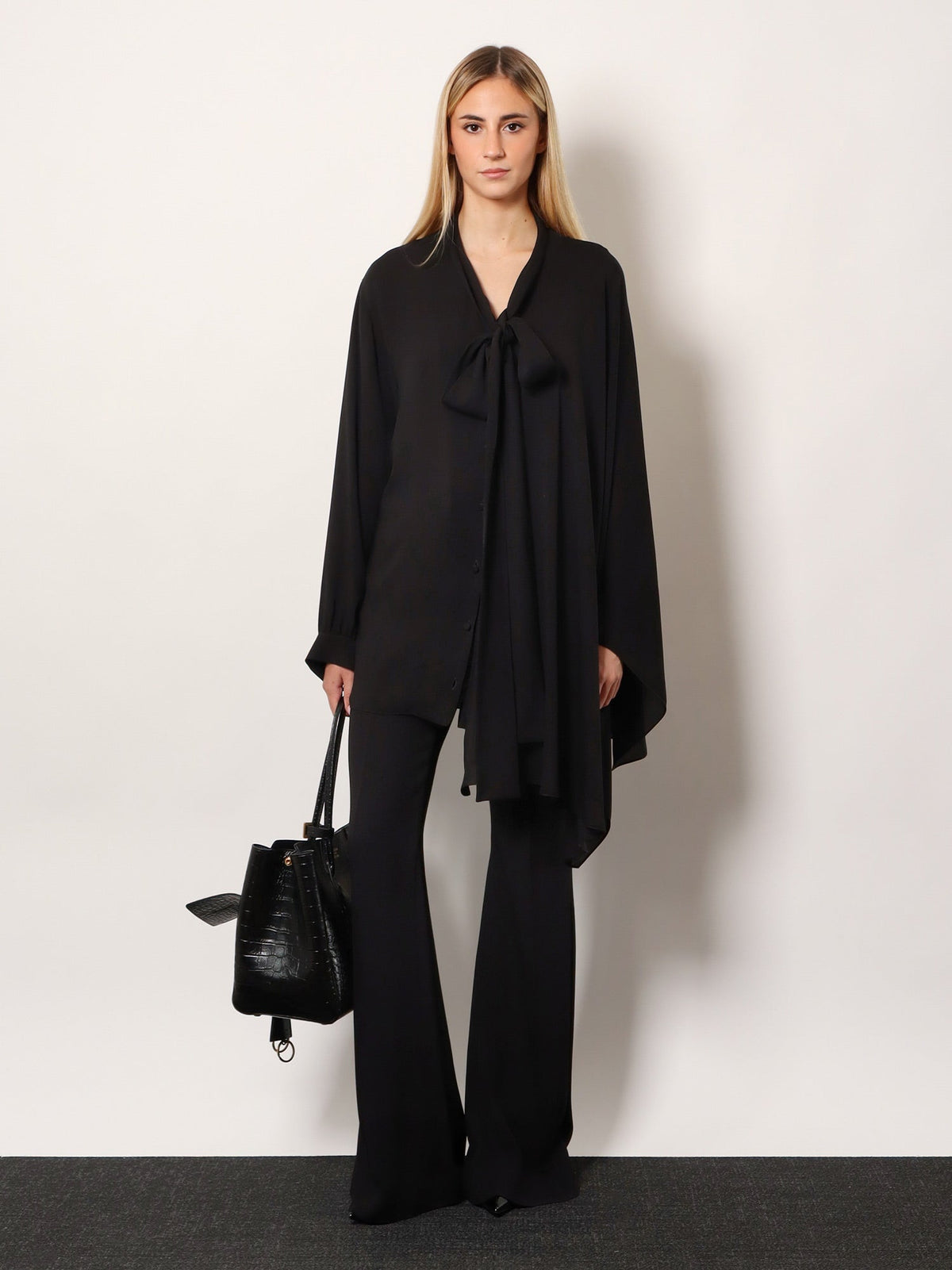 Balenciaga Viscose trousers with flared bottom - Nero