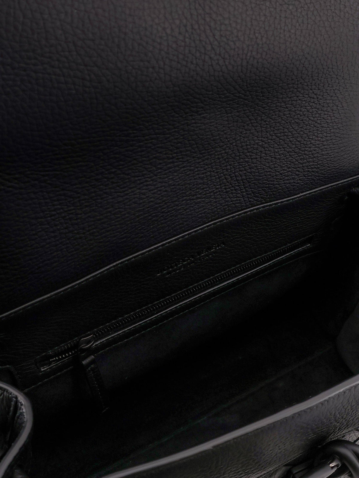 Bottega Veneta Andiamo leather shoulder bag with Intrecciato pattern - Black-Nero Opaco