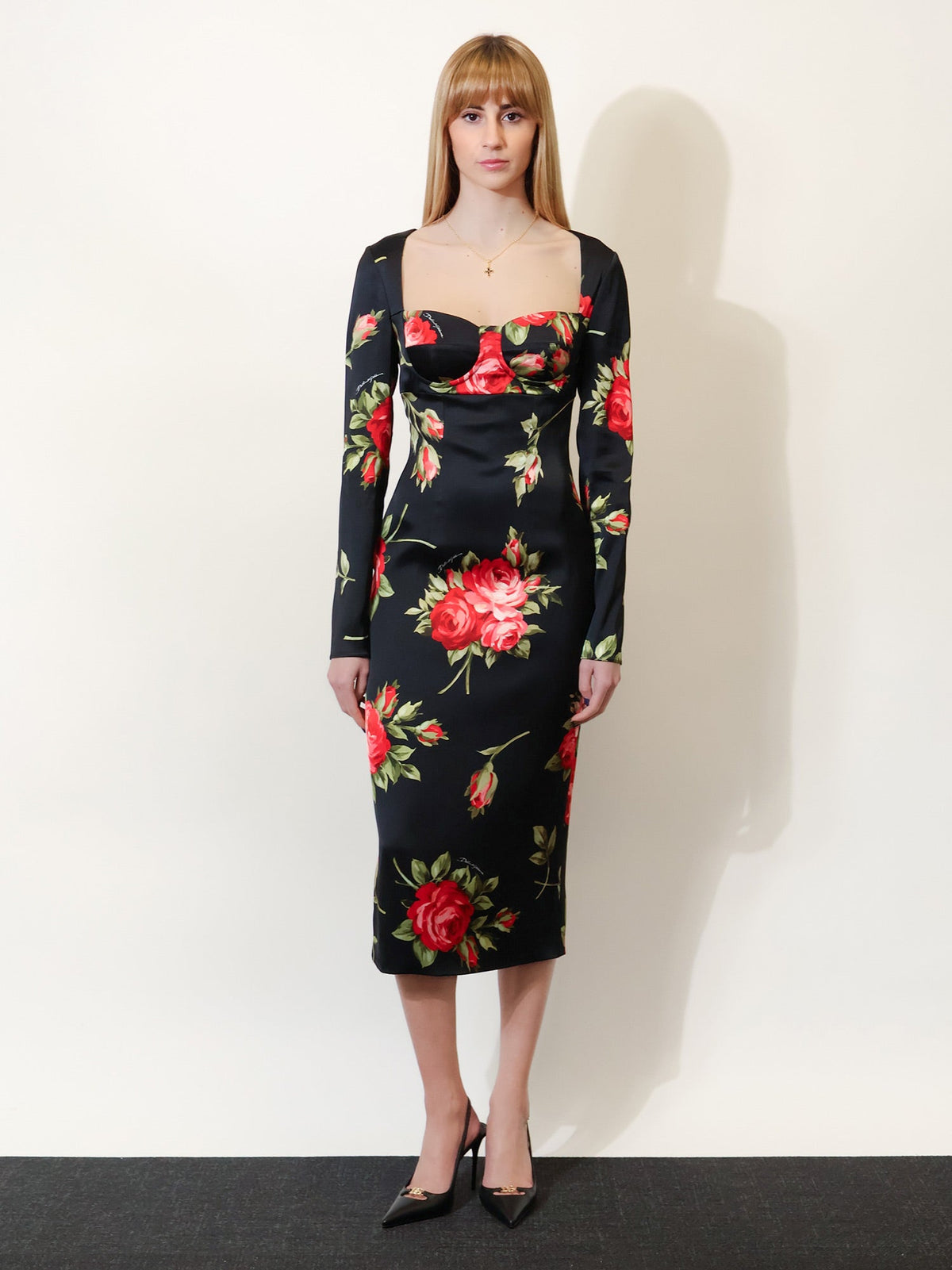 Dolce & Gabbana Viscose dress with iconic print - Bouquet Rose Nero