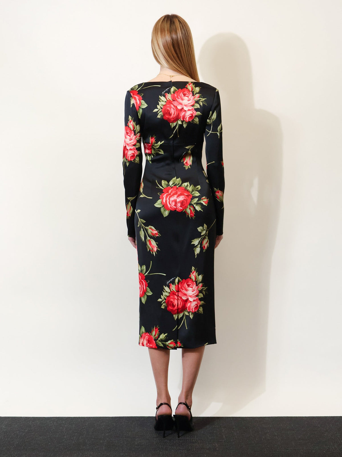 Dolce & Gabbana Viscose dress with iconic print - Bouquet Rose Nero