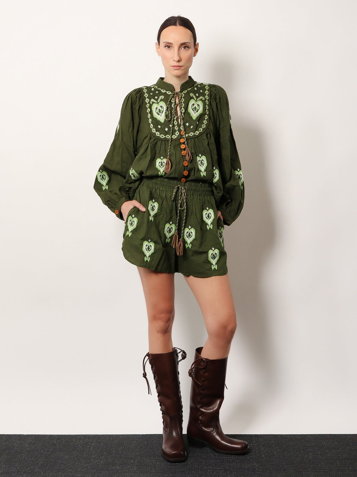 Farm Rio Embroidered puff sleeve lenzing™ ecovero™ euroflax™ shirt - Green