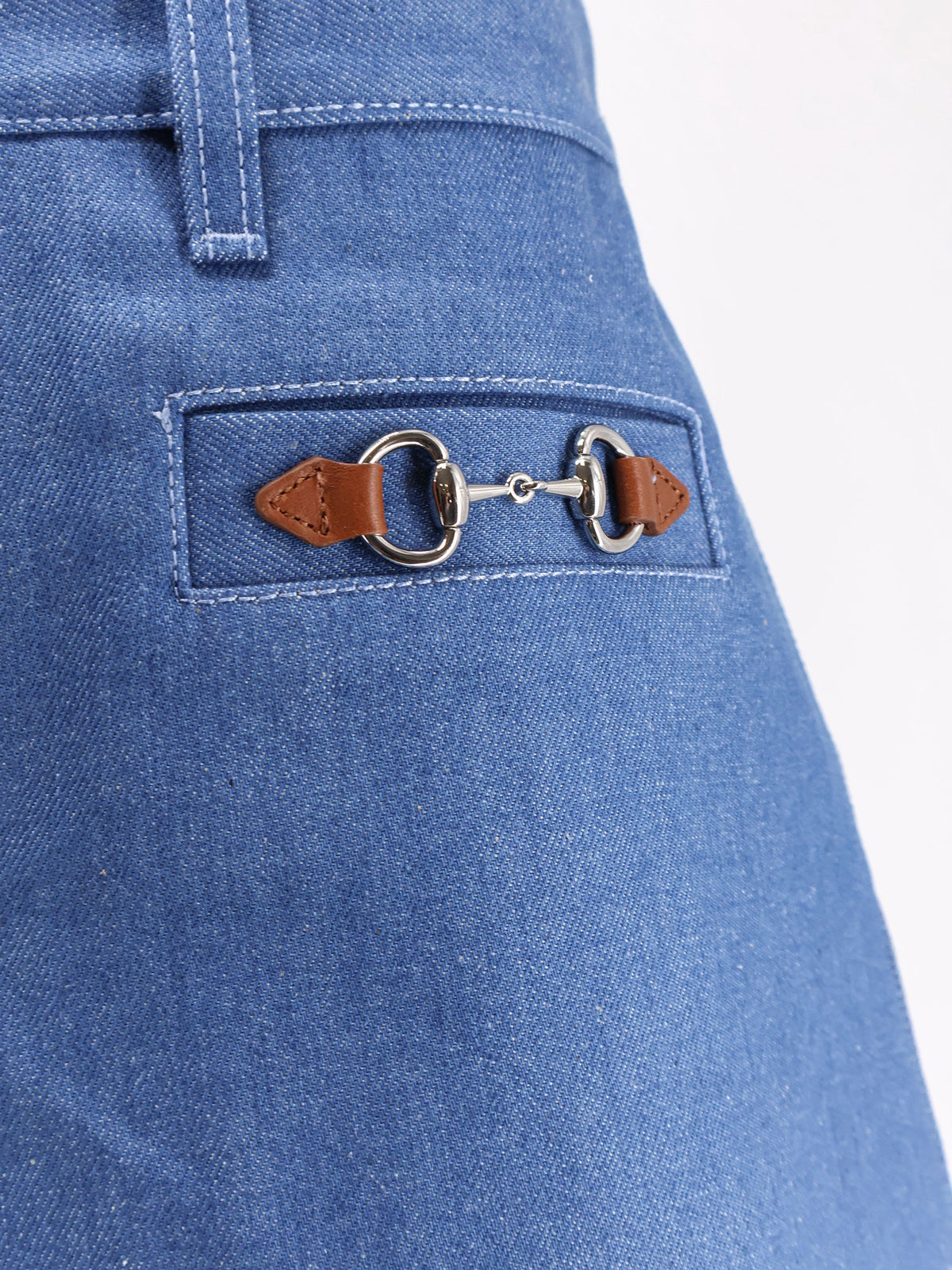Gucci Cotton shorts with frontal iconic Horsebits - Baby Blue