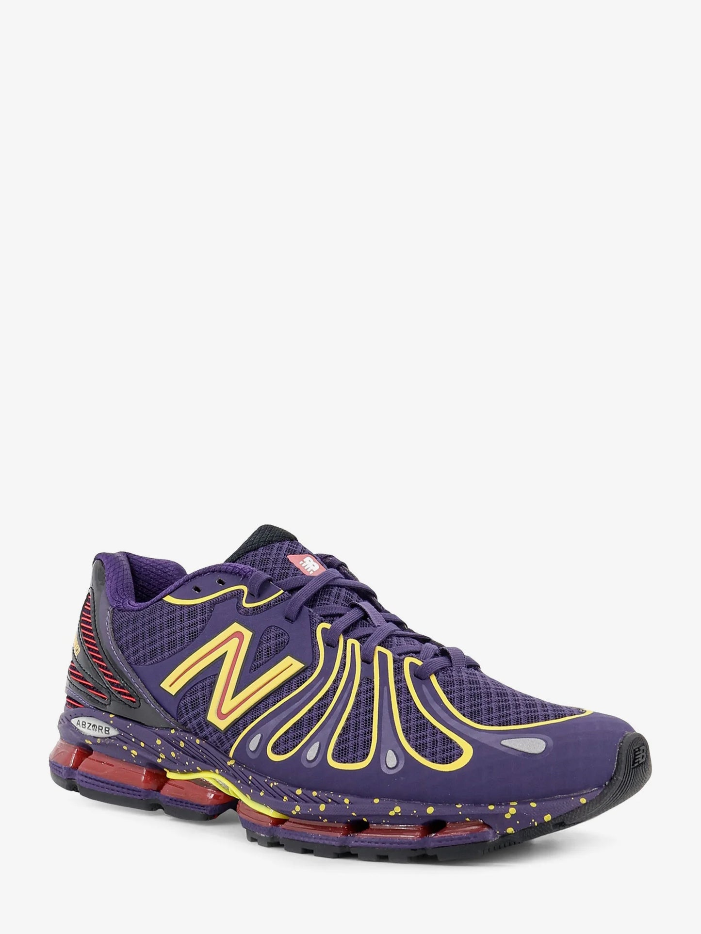New Balance 18909 Mesh Sneakers With Contrasting Side Logo