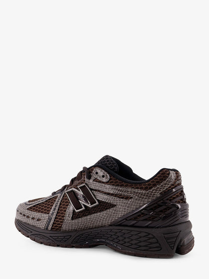 New Balance 19062 mesh sneakers with logo on the side - Grigio/Marrone