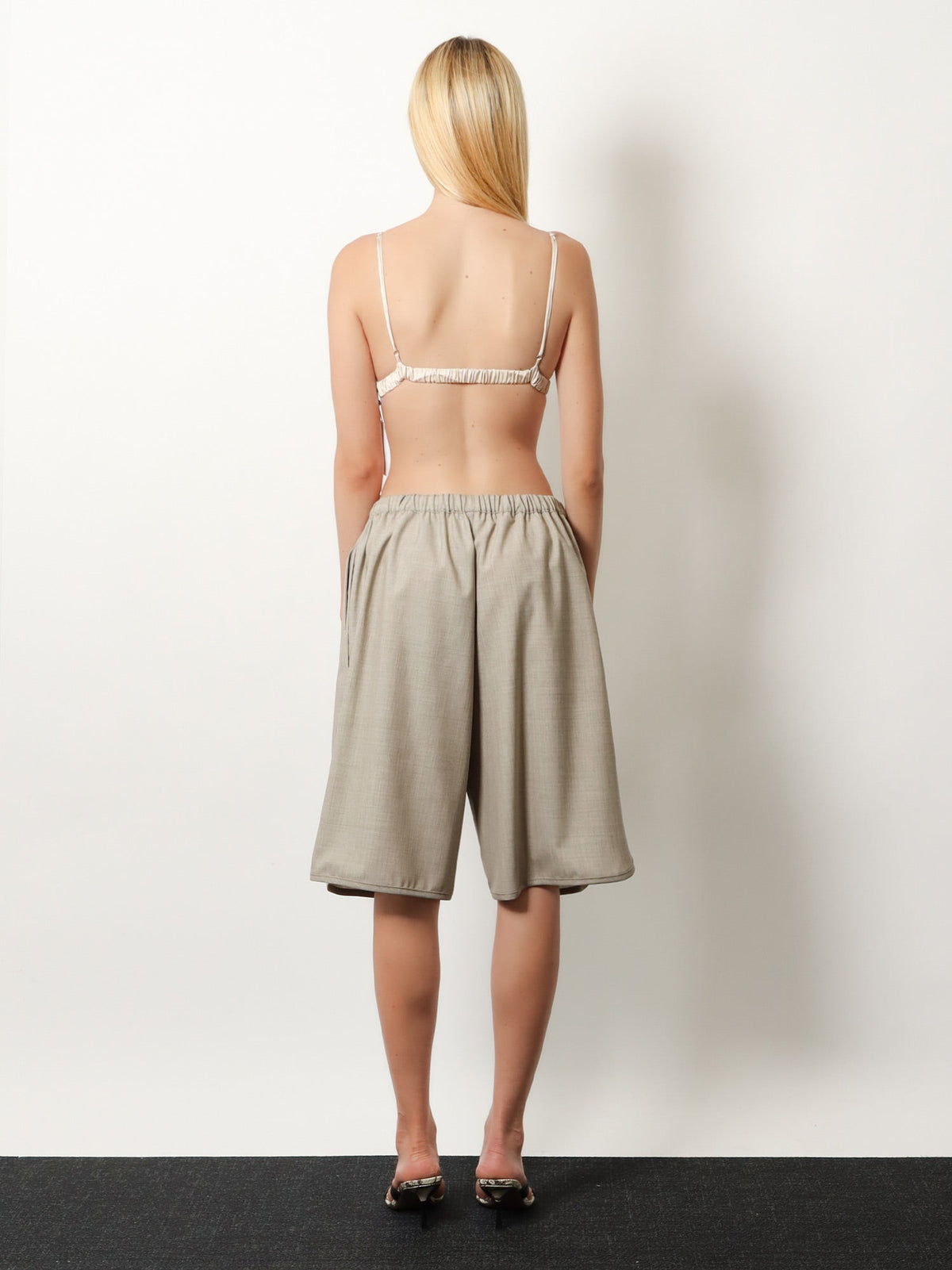 The Frankie Shop Nelis mélange virgin wool bermuda shorts - Beigemelange