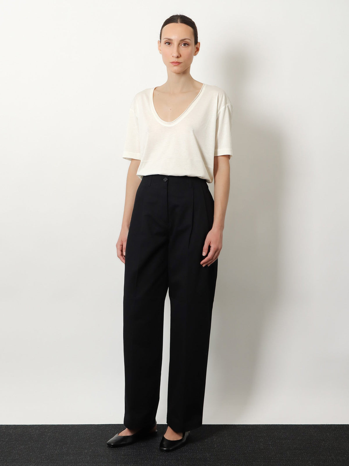 Toteme Relaxed cotton trousers - Black