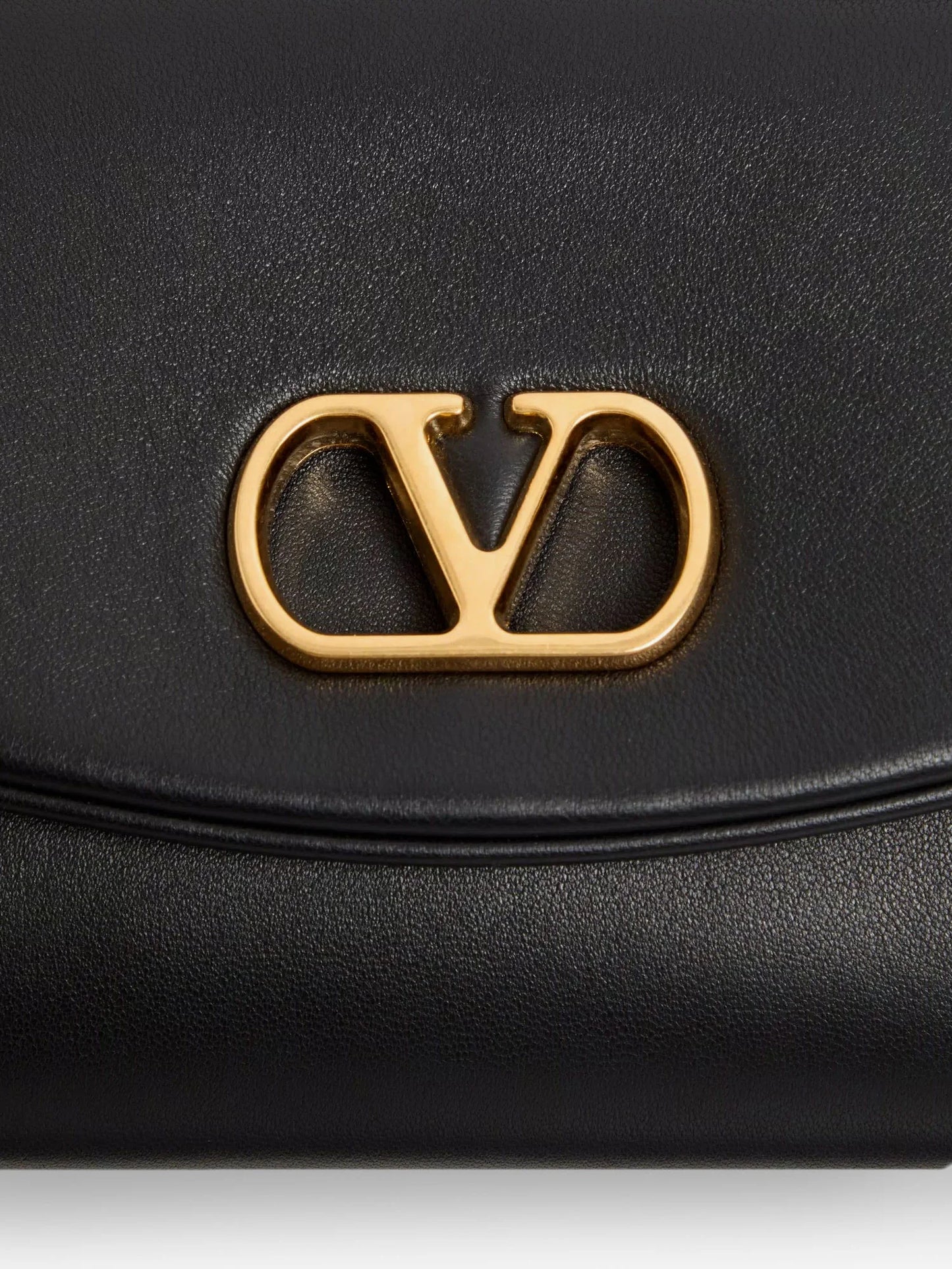 Valentino Garavani De Vain Leather Shoulder Bag With Metal V Logo Signature