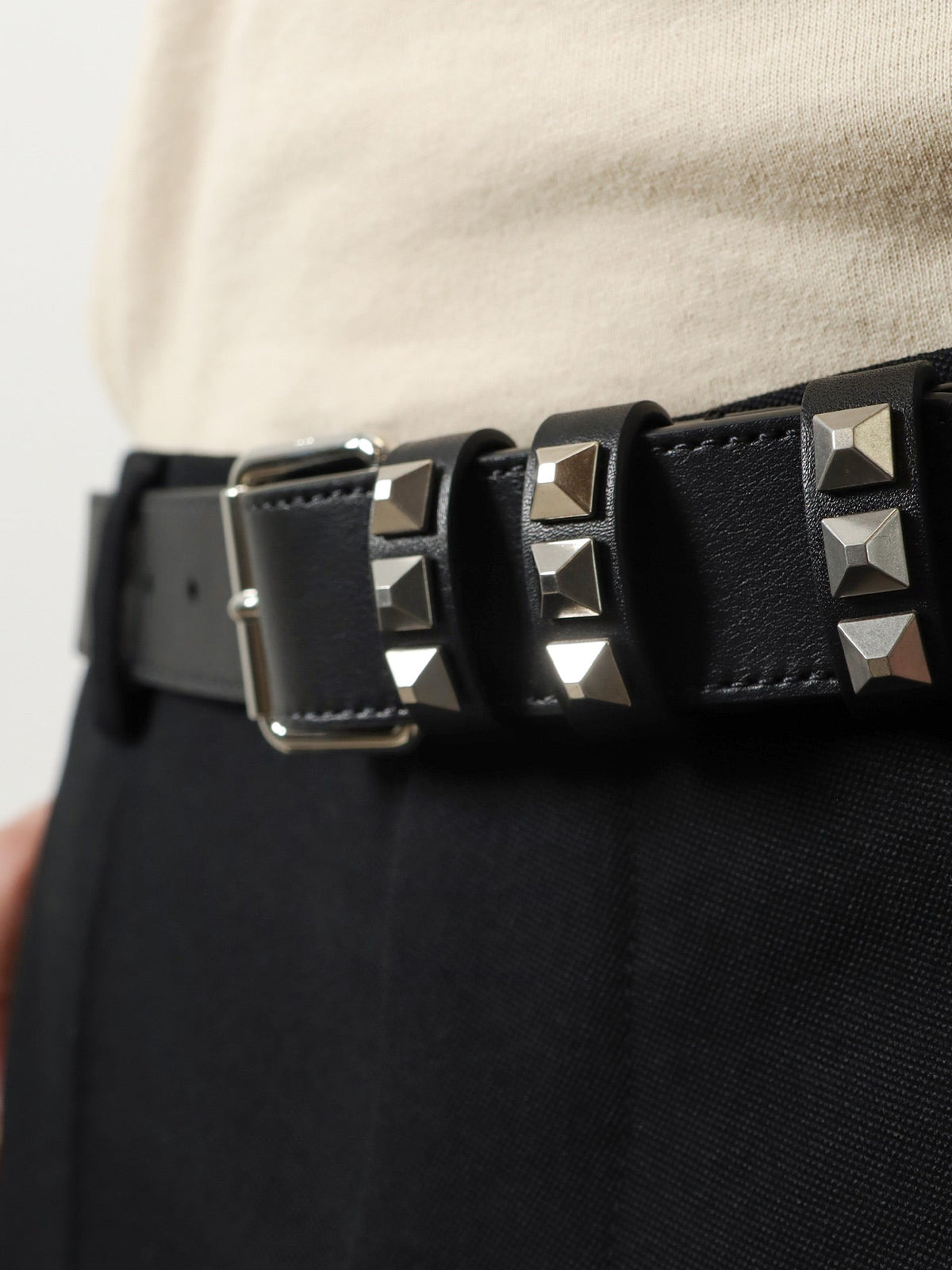 Valentino Garavani Flaneuse leather belt with iconic studs - Nero