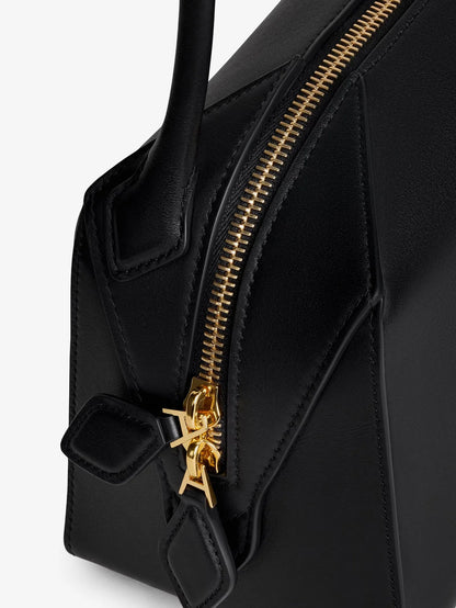 Alaia Le Teckel Leather Shoulder Bag