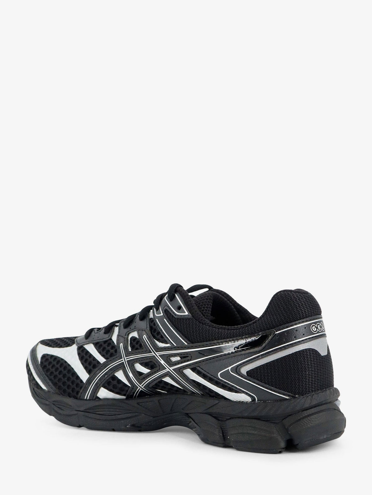 Asics Gel Cumulus 16 mesh sneakers with contrasting inserts - Black