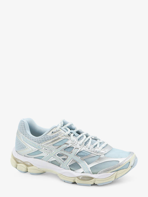 Asics Gel-Cumulus 16 mesh sneakers with contrasting inserts - Cloudpuresilver