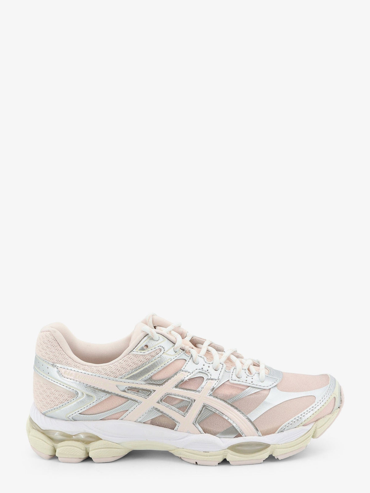 Asics Gel-Cumulus 16 mesh sneakers with contrasting inserts - Pinkcloud