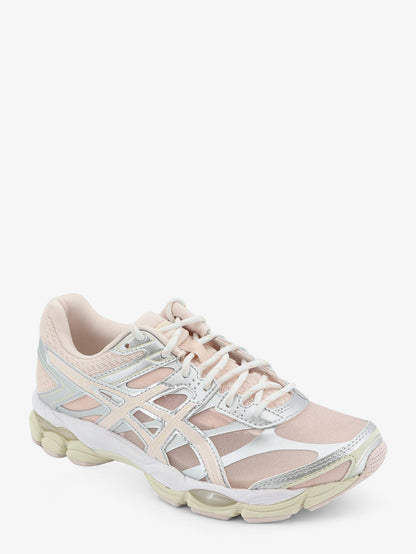 Asics Gel-Cumulus 16 mesh sneakers with contrasting inserts - Pinkcloud