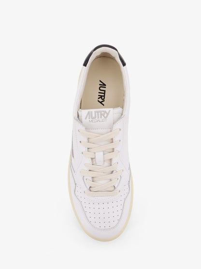 Autry Medalist Low leather sneakers with side logo - Bianco