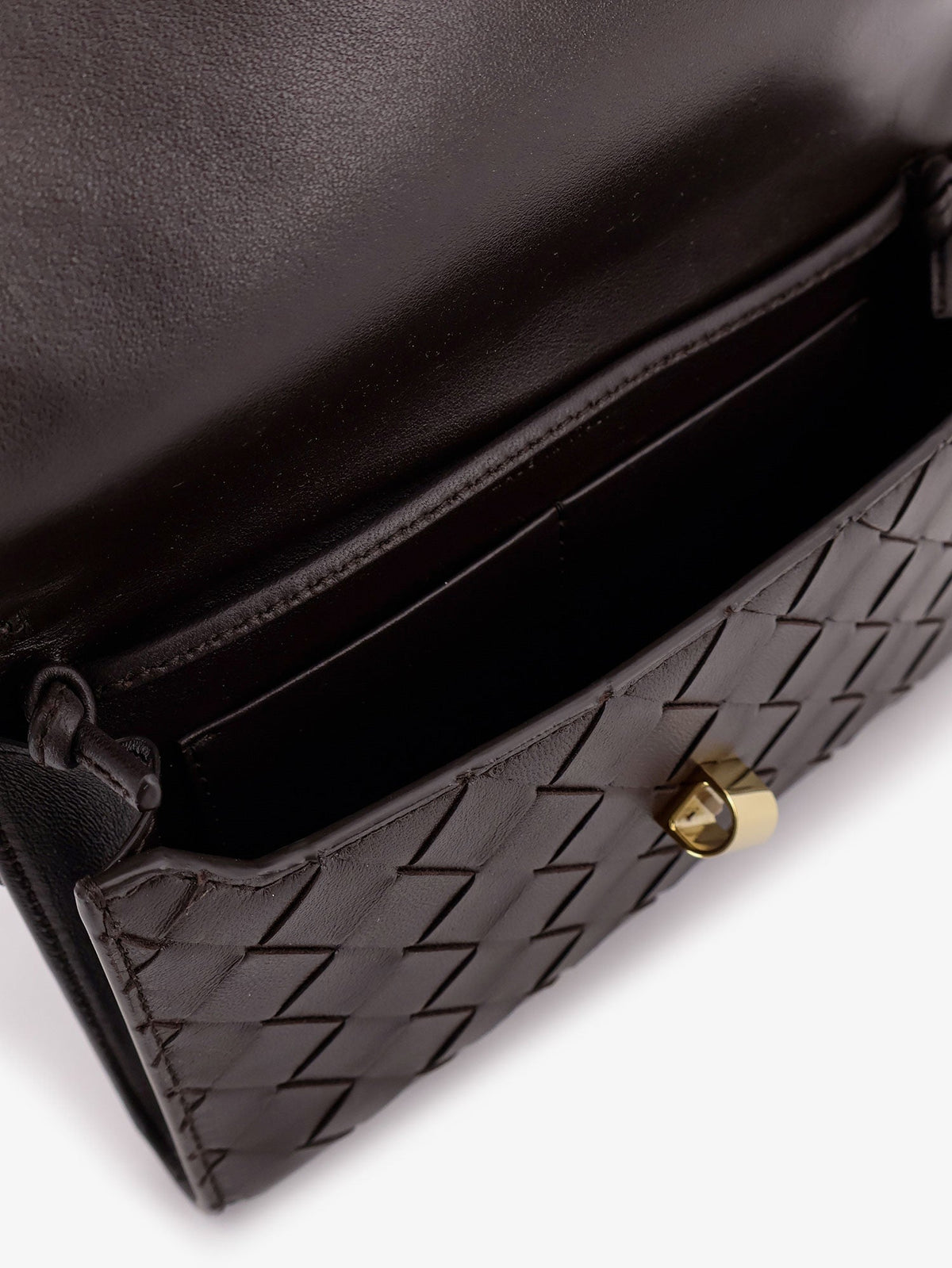Bottega Veneta Andiamo crossbody bag with Intrecciato pattern - Fondant-M Brass