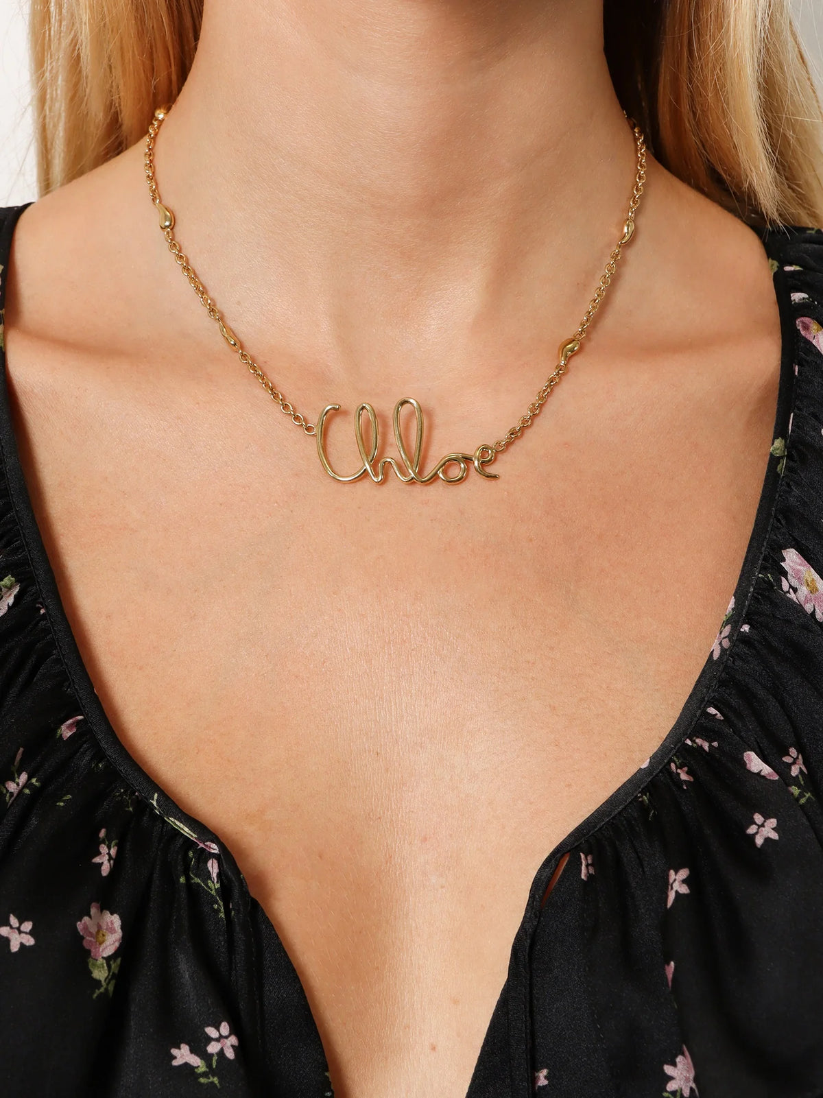 CHLOE' - Brass necklace with lettering logo