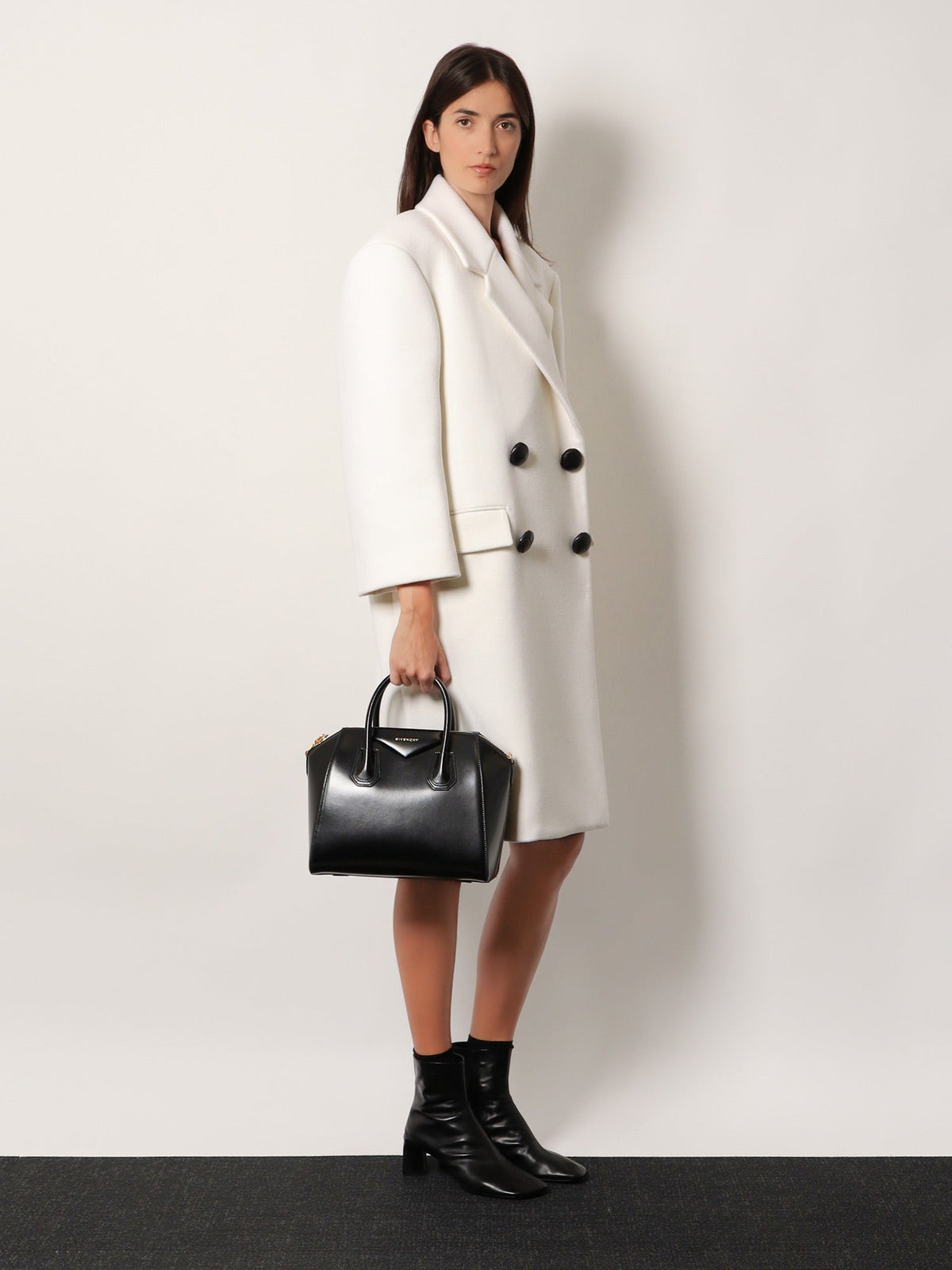 Givenchy Antigona Small leather crossbody bag - Black