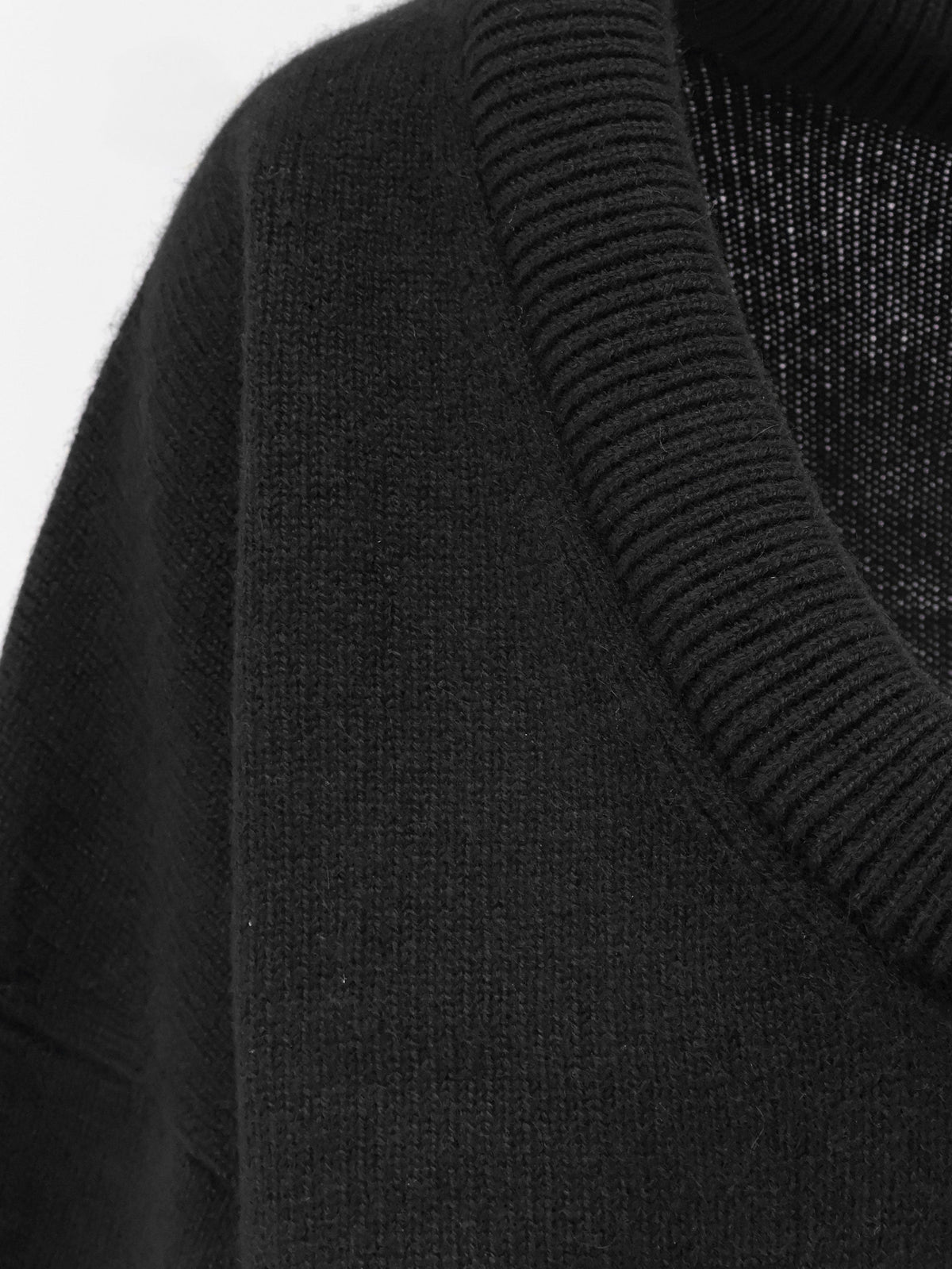 Lisa Yang Doria sweater with wide neckline - Black
