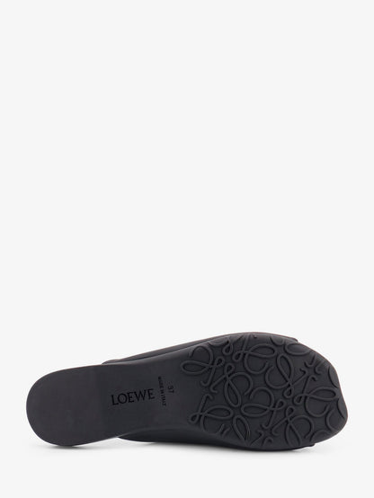 Loewe Paula's Ibiza -Pebble Soft Leather Sandals - Black