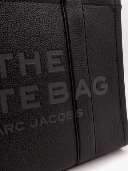 MARC JACOBS - Leather shoulder bag with logo on the front
