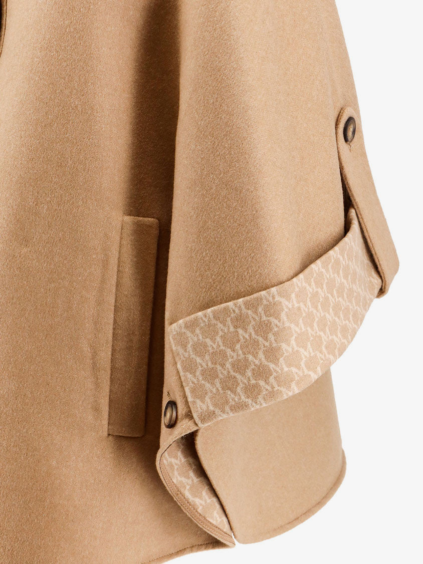 Max Mara Virgin wool and cashmere cape wih pockets on the front - Beige