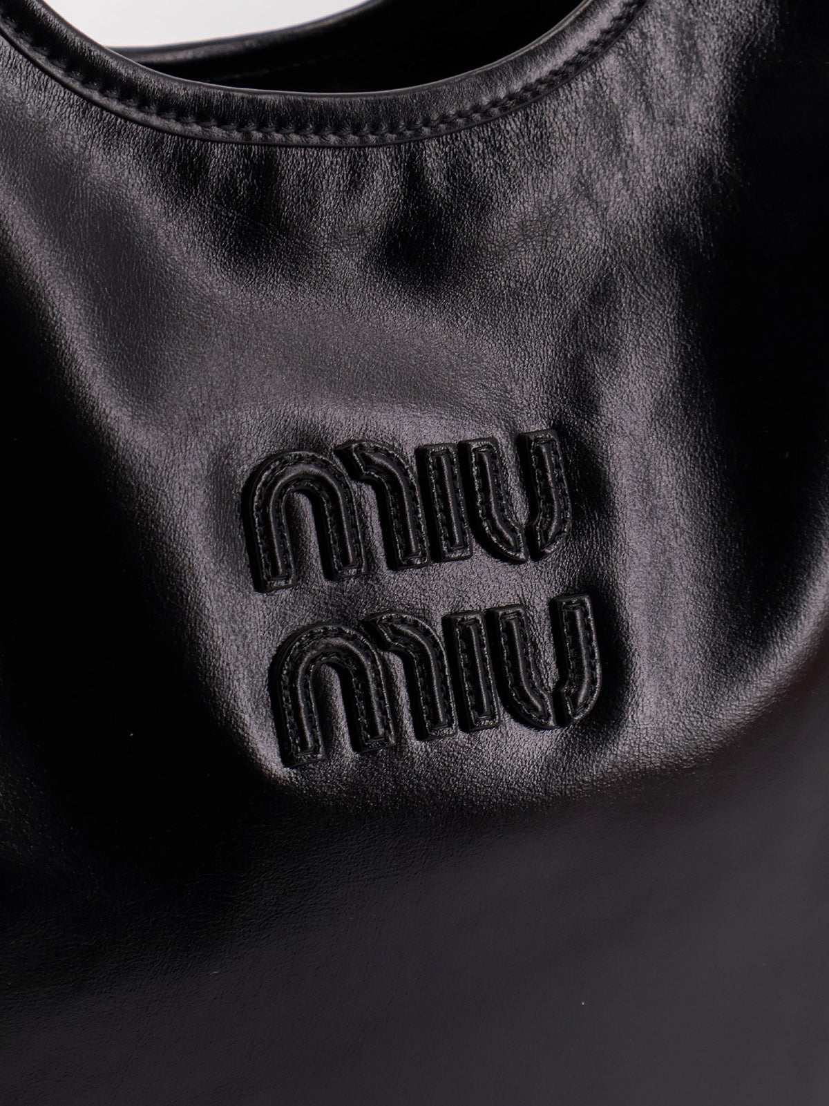 Miu Miu Ivy leather shoulder bag - Black