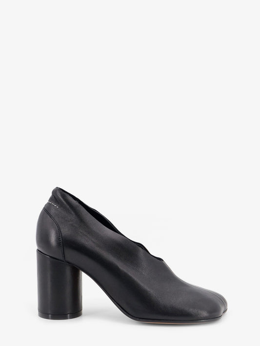 MM6 Maison Margiela Leather pumps with iconic Atomic toe - Black