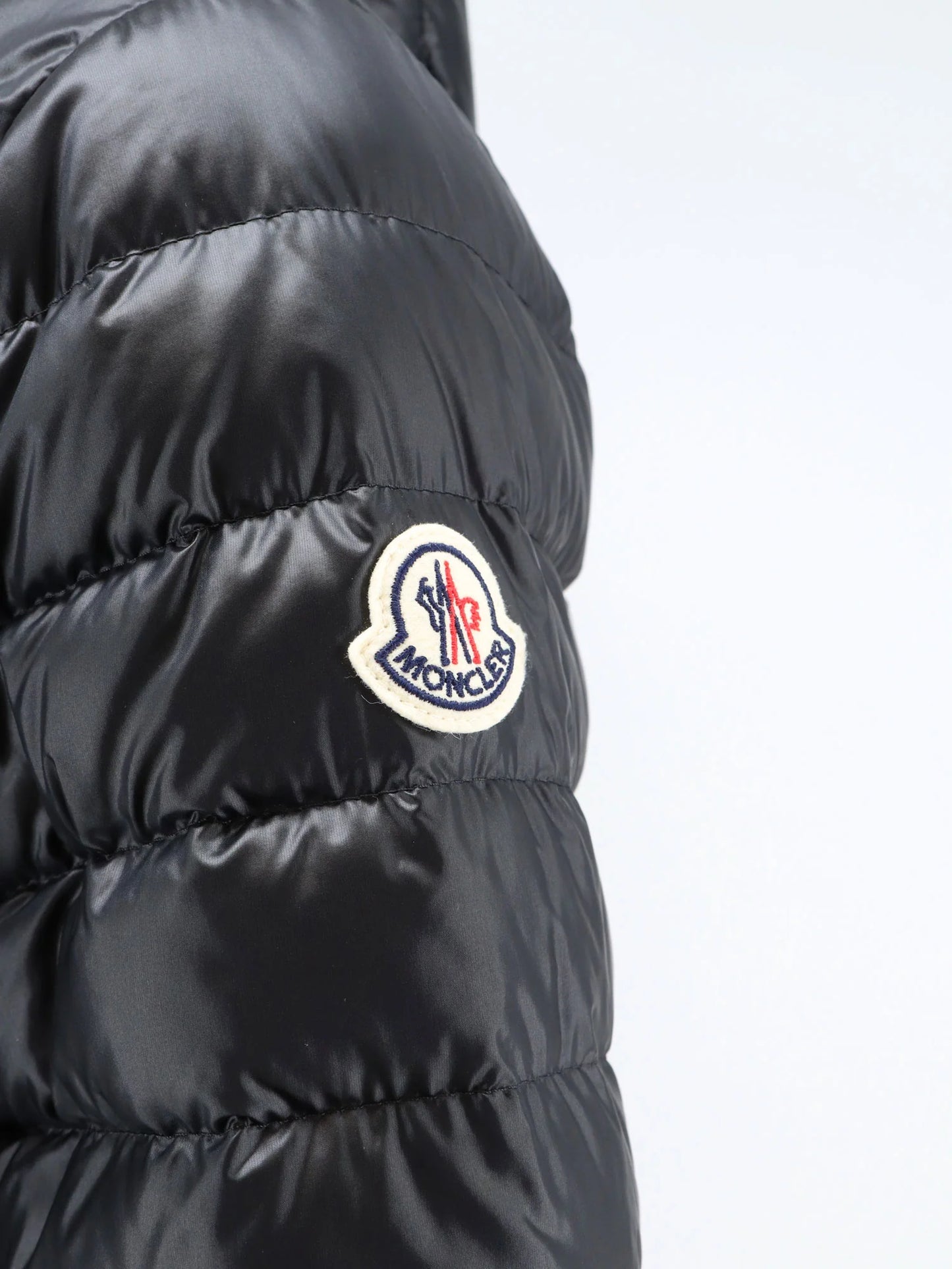 MONCLER - Igelhood recycled longue saison short down jacket