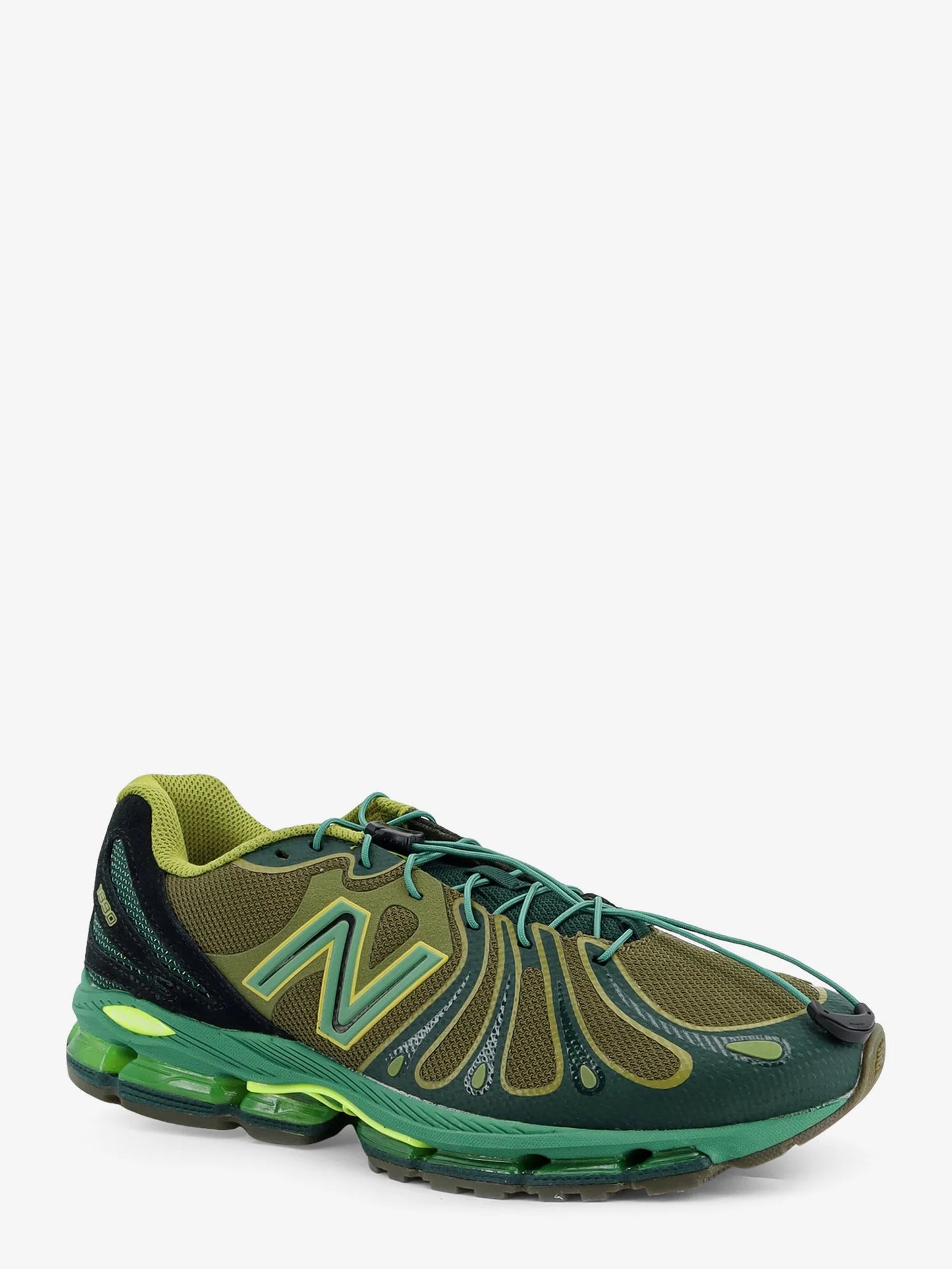 NEW BALANCE - U18907 mesh sneakers with iconic side logo