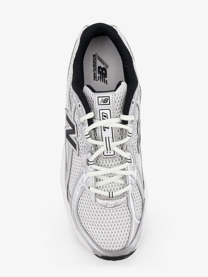 New Balance 740 mesh sneakers with iconic contrasting side logo - White