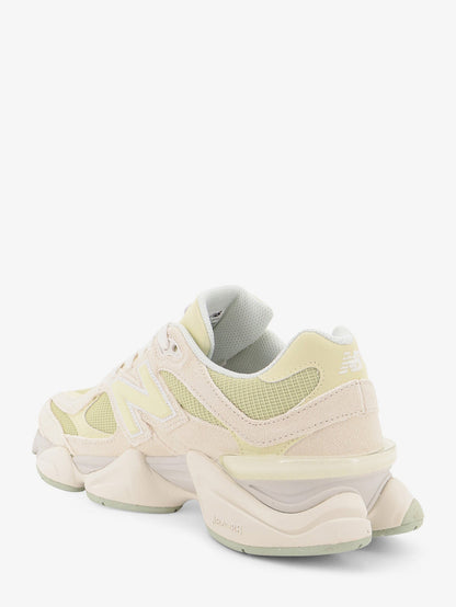 New Balance U9060 Suede Sneakers - Pistachiobutter