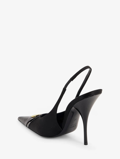 SAINT LAURENT - Louis patent leather pumps with logo tag