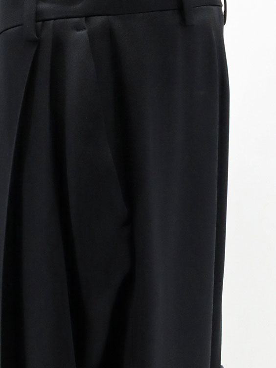 Stella Mccartney Pleated Straight Satin Trousers - Black