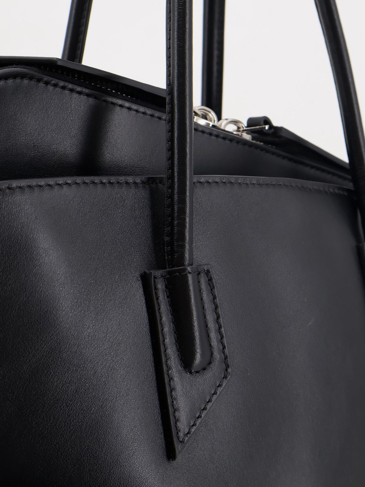The Attico La Passeggiata Medium Leather Shoulder Bag - Black