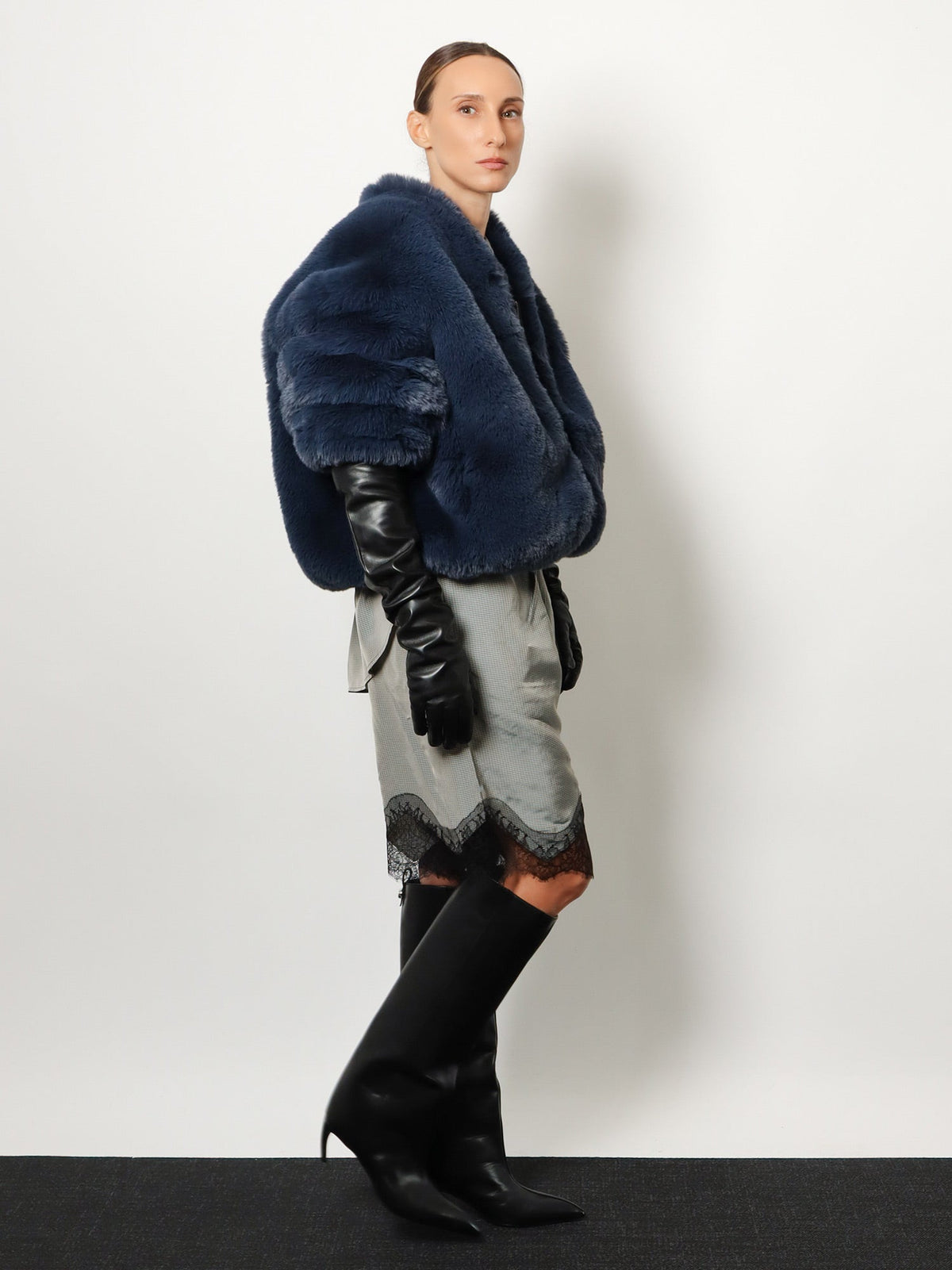 The Frankie Shop Senna faux fur jacket - Navy