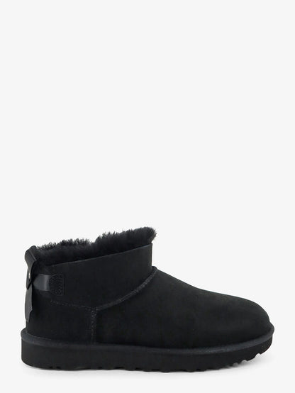 UGG - Ultra mini Bailey Bow suede ankle boot