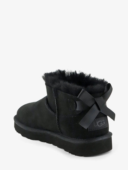 UGG - Ultra mini Bailey Bow suede ankle boot