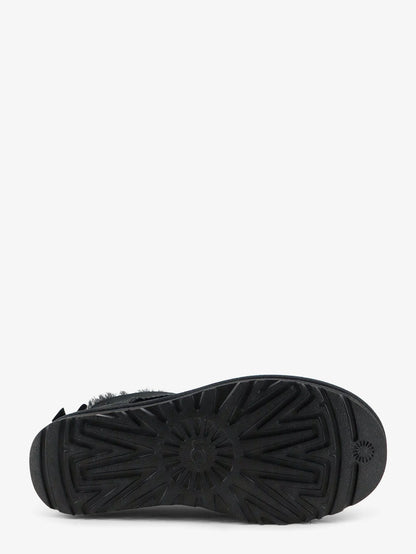 UGG - Ultra mini Bailey Bow suede ankle boot