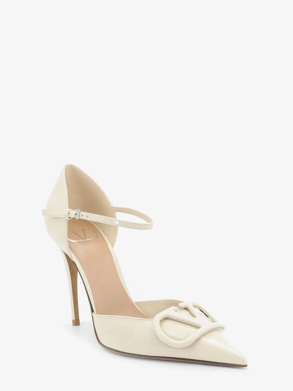 VALENTINO GARAVANI - D'Orsay patent pumps with VLogo Signature