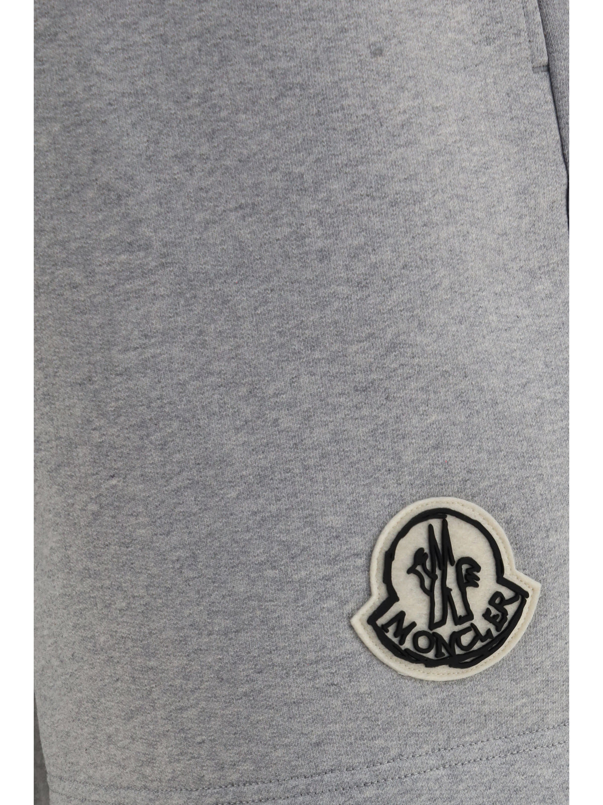 Moncler Tracksuit Shorts with logo - Light Grey