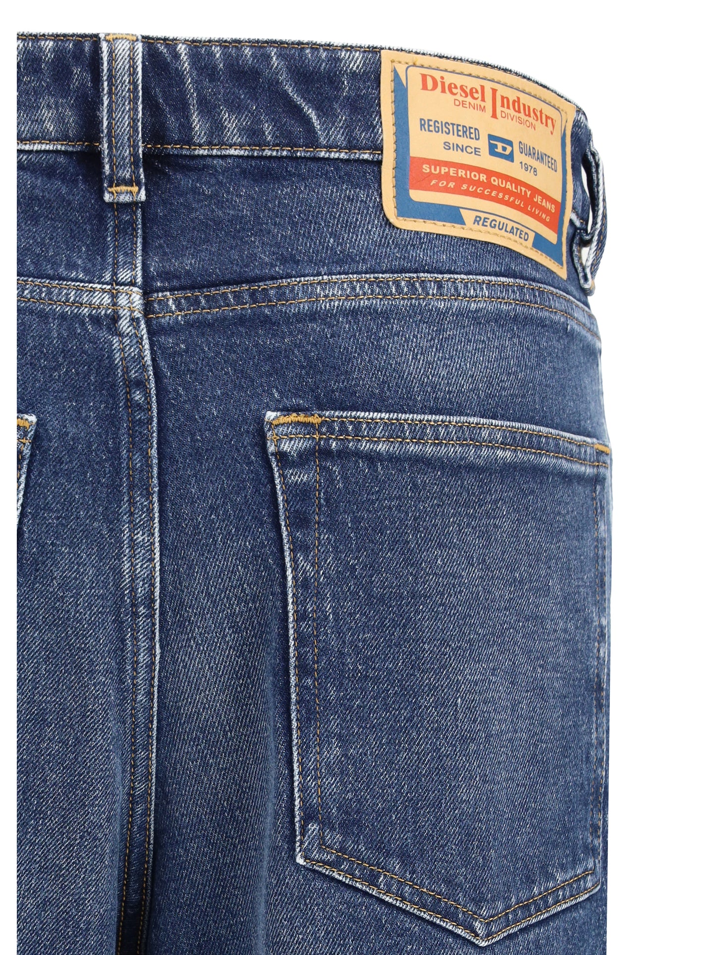 DIESEL 1988 D-Ark regular Jeans