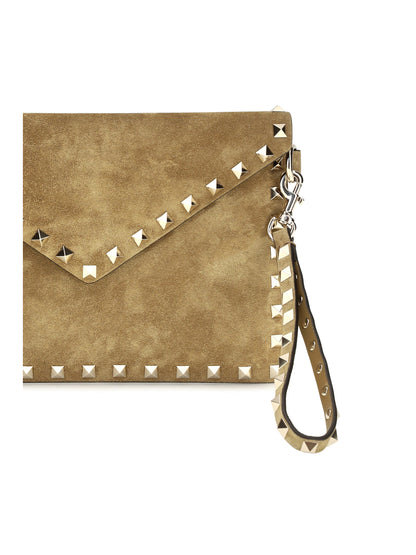 Valentino Garavani Medium Rockstud Clutch in suede - Havana Beige