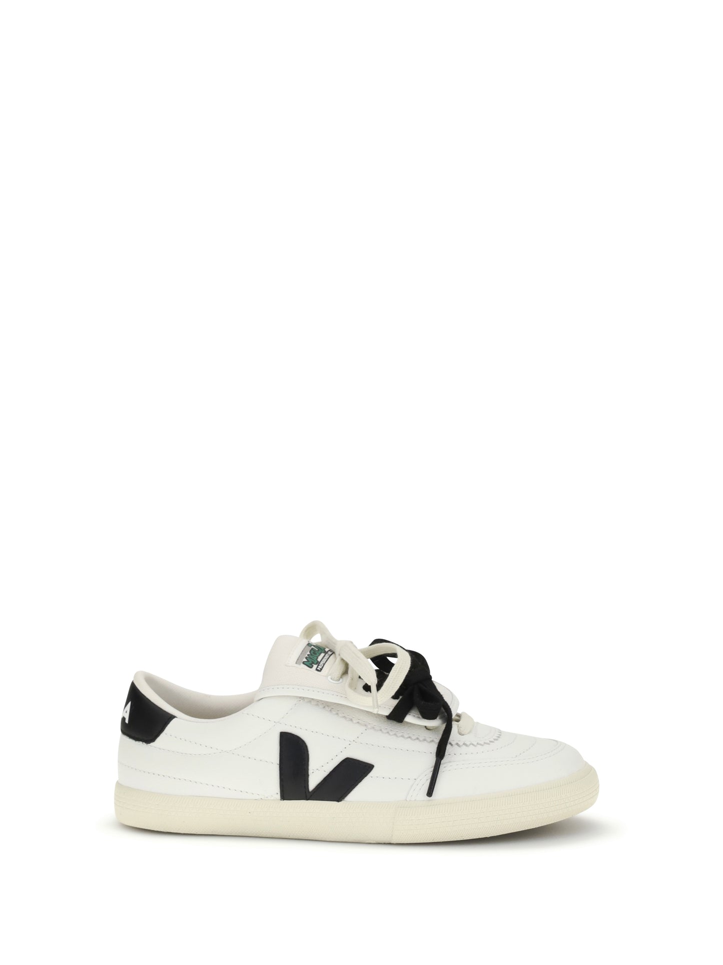 VEJA Panenka Sneakers