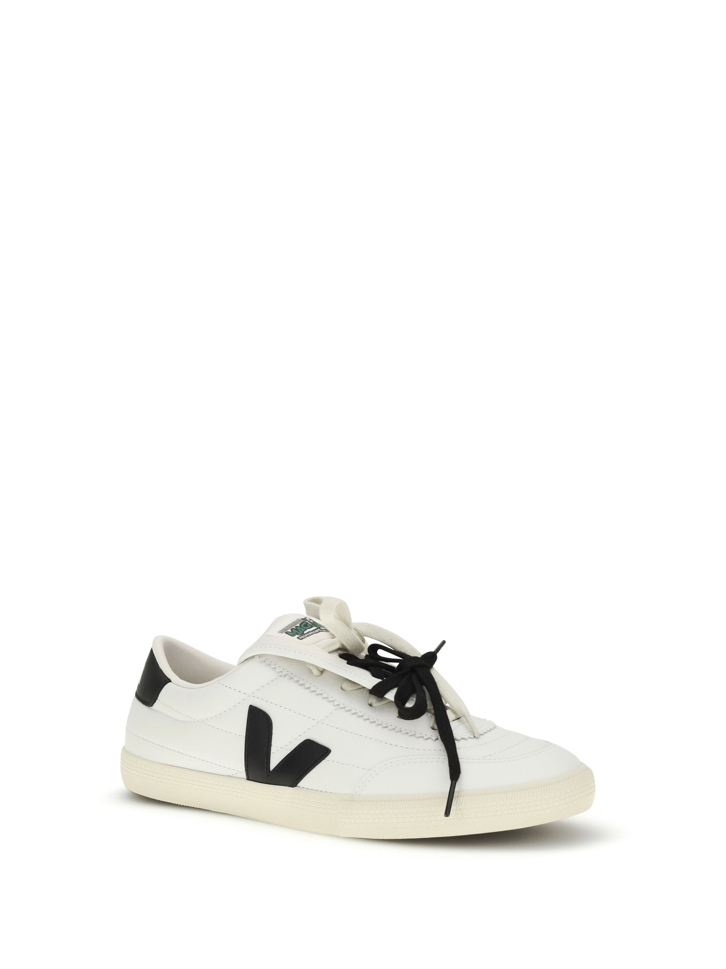 VEJA Panenka Sneakers