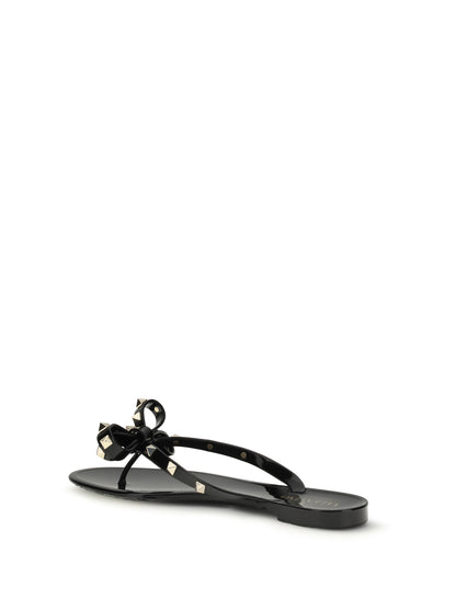 VALENTINO GARAVANI Rockstud flip-flop Sandals in PVC