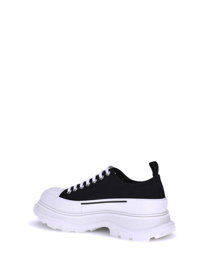 Alexander Mcqueen Tread Slick Sneakers - Black/White