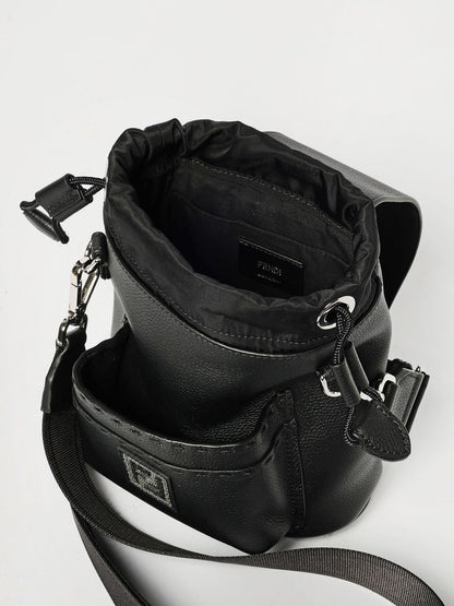 Fendi Backpack Men Black