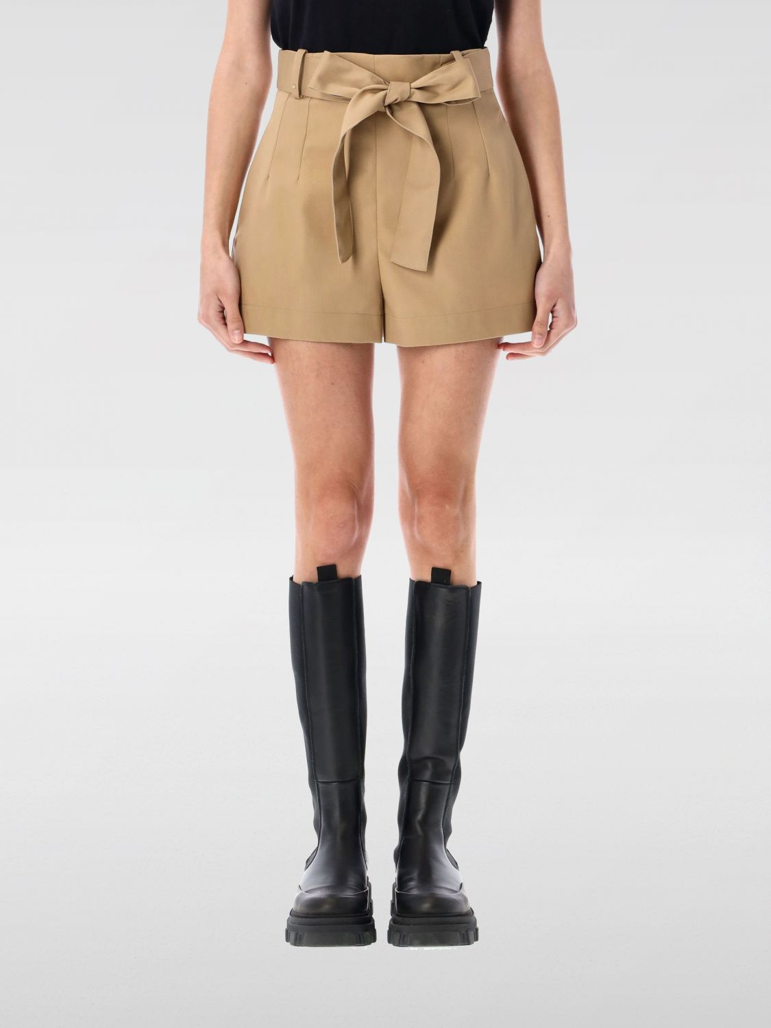 Moncler Short Woman Beige
