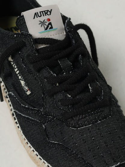 Autry Sneakers Woman Black